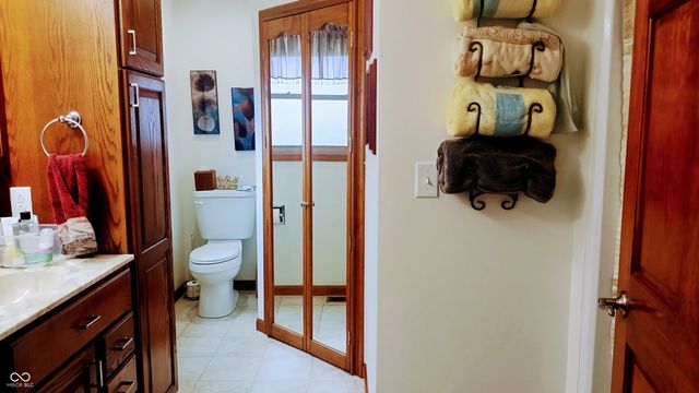 3422 Sycamore Drive, Columbus, IN 47203