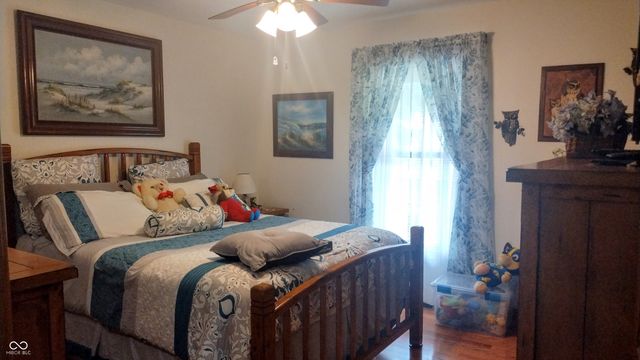 3422 Sycamore Drive, Columbus, IN 47203