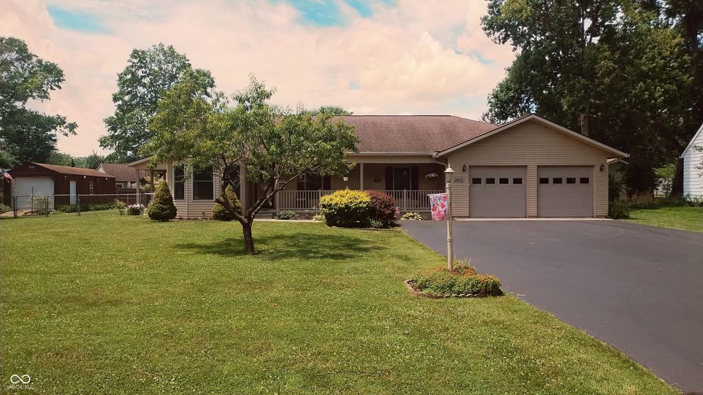 3422 Sycamore Drive, Columbus, IN 47203