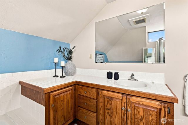 2435 Crestridge Drive NW, Olympia, WA 98502