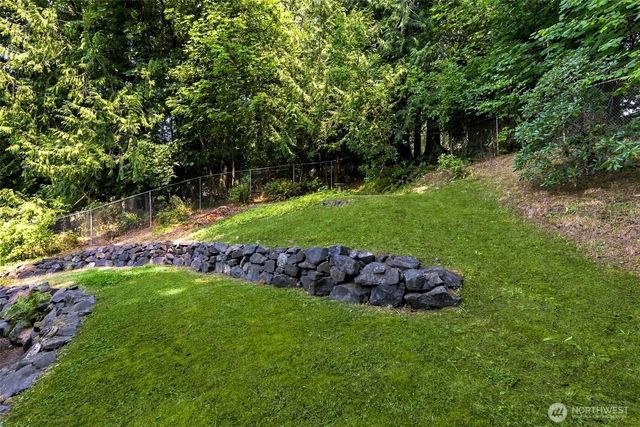 2435 Crestridge Drive NW, Olympia, WA 98502