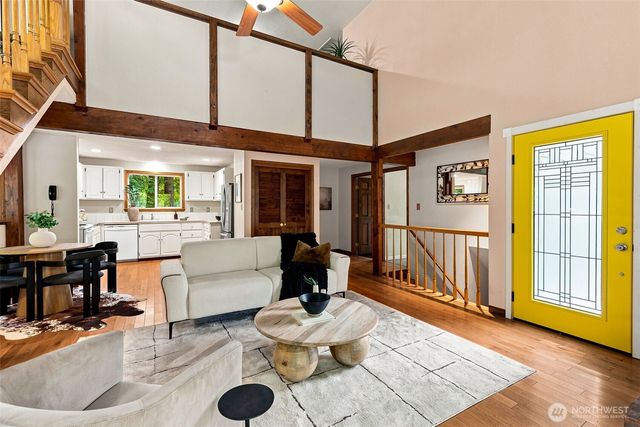 2435 Crestridge Drive NW, Olympia, WA 98502