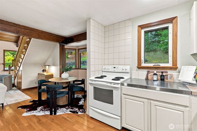 2435 Crestridge Drive NW, Olympia, WA 98502