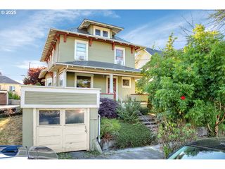 3821 N GANTENBEIN Ave, Portland, OR 97227