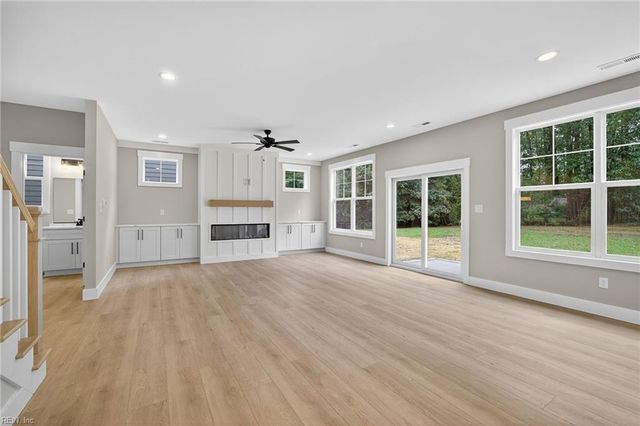 1227 Prosperity RD, Virginia Beach, VA 23451