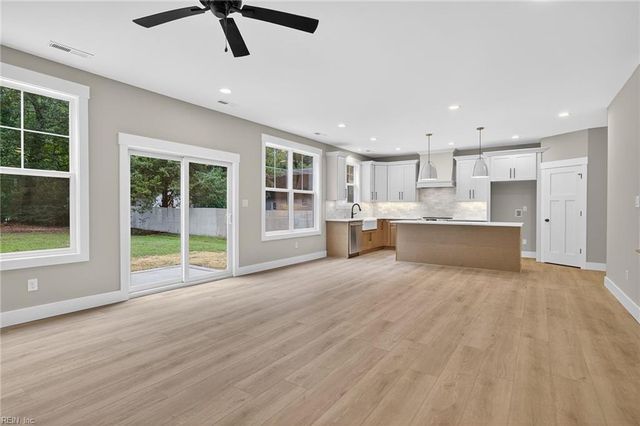 1227 Prosperity RD, Virginia Beach, VA 23451