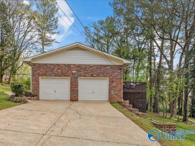 700 Fagan Springs Drive SE, Huntsville, AL 35801