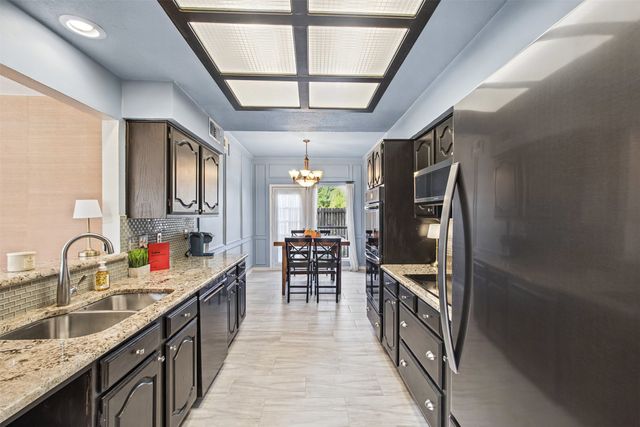 7449 Courtside Drive, Garland, TX 75044