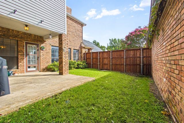 7449 Courtside Drive, Garland, TX 75044