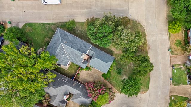 7449 Courtside Drive, Garland, TX 75044