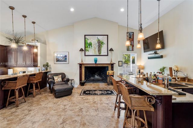 17640 Old Cutler Rd, Palmetto Bay, FL 33157