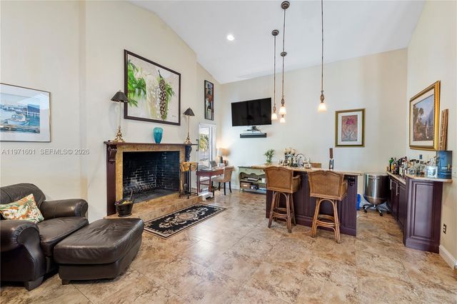 17640 Old Cutler Rd, Palmetto Bay, FL 33157