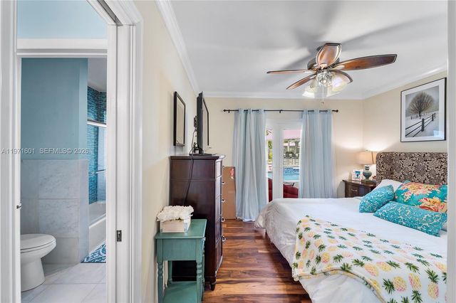 17640 Old Cutler Rd, Palmetto Bay, FL 33157