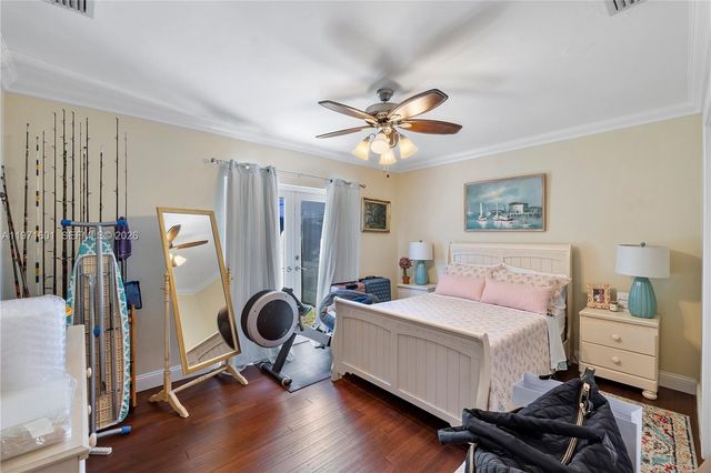 17640 Old Cutler Rd, Palmetto Bay, FL 33157