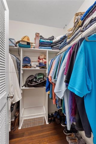 17640 Old Cutler Rd, Palmetto Bay, FL 33157