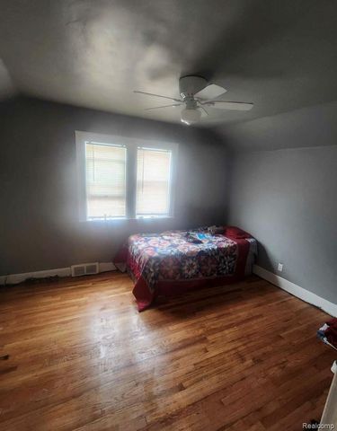13615 Ohio Street, Detroit, MI 48238