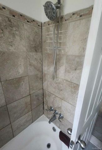 13615 Ohio Street, Detroit, MI 48238