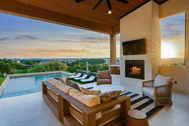 494 Primo Fiore TER, Austin, TX 78738