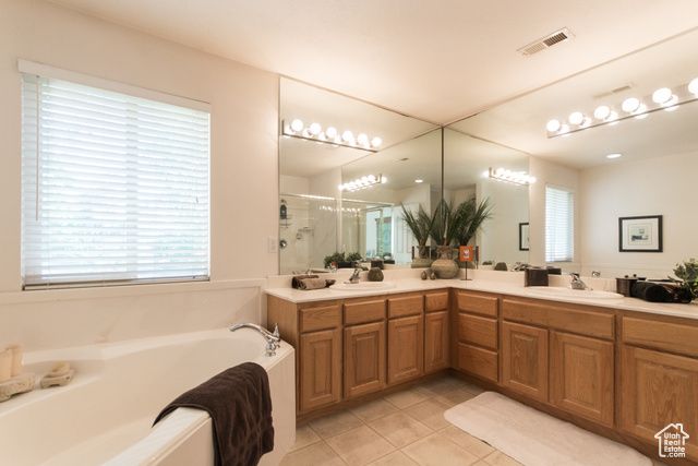 274 E PARK KNOLL CIR, Sandy, UT 84070