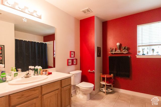 274 E PARK KNOLL CIR, Sandy, UT 84070