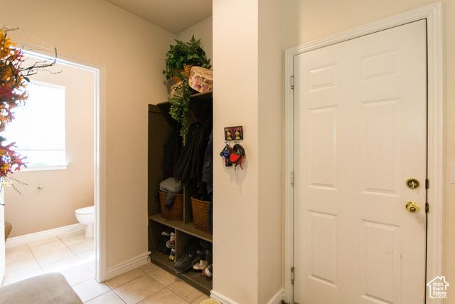 274 E PARK KNOLL CIR, Sandy, UT 84070
