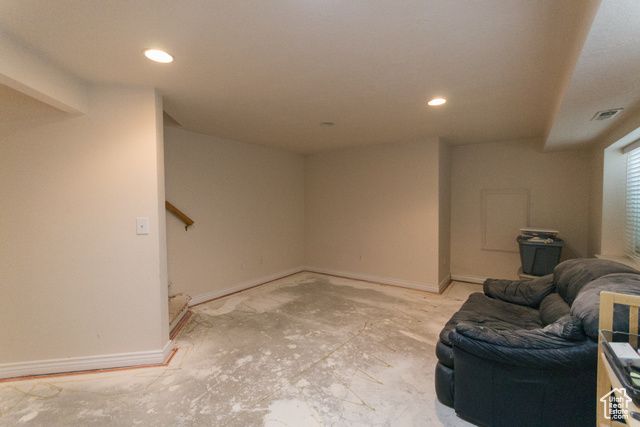 274 E PARK KNOLL CIR, Sandy, UT 84070