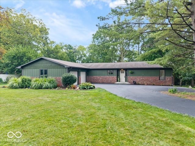 13217 Highland Springs Drive E, Mccordsville, IN 46055