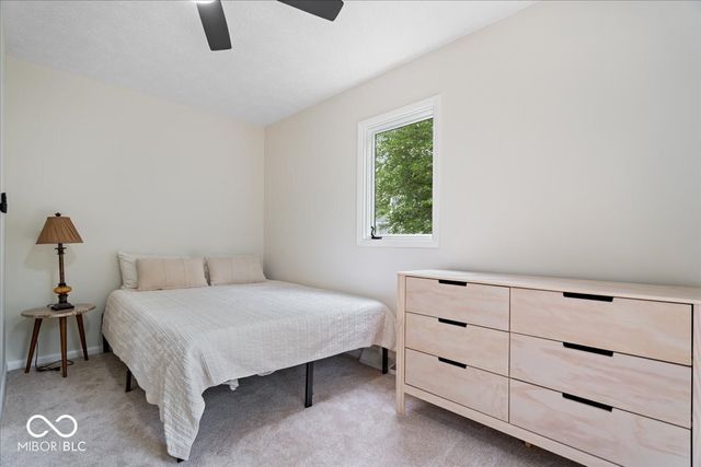13217 Highland Springs Drive E, Mccordsville, IN 46055