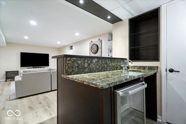 13217 Highland Springs Drive E, Mccordsville, IN 46055