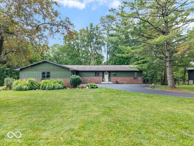 13217 Highland Springs Drive E, Mccordsville, IN 46055