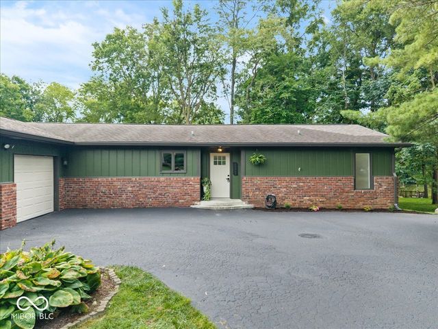 13217 Highland Springs Drive E, Mccordsville, IN 46055