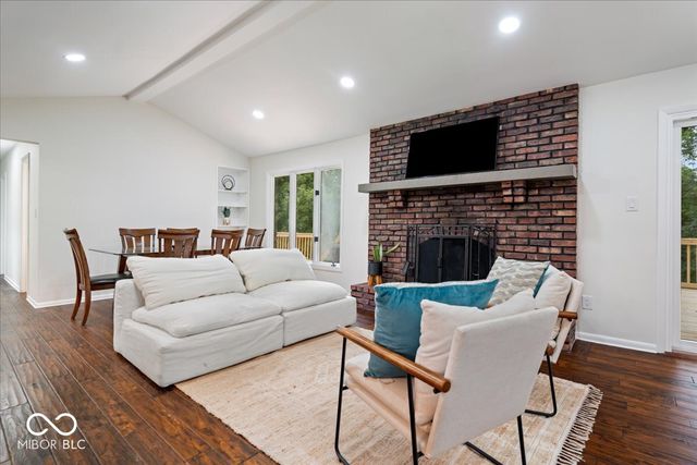 13217 Highland Springs Drive E, Mccordsville, IN 46055