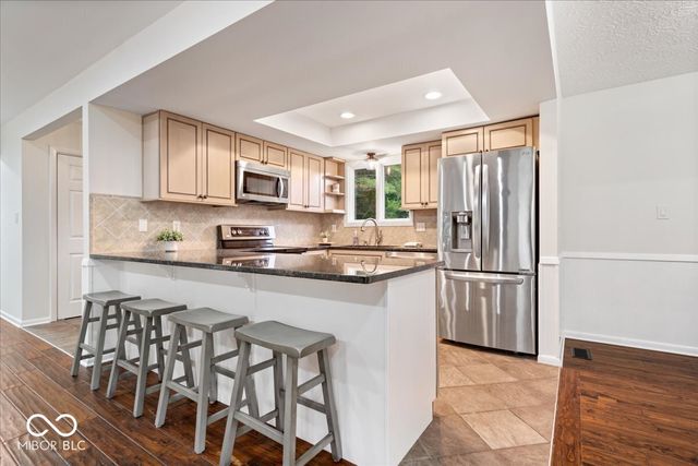 13217 Highland Springs Drive E, Mccordsville, IN 46055