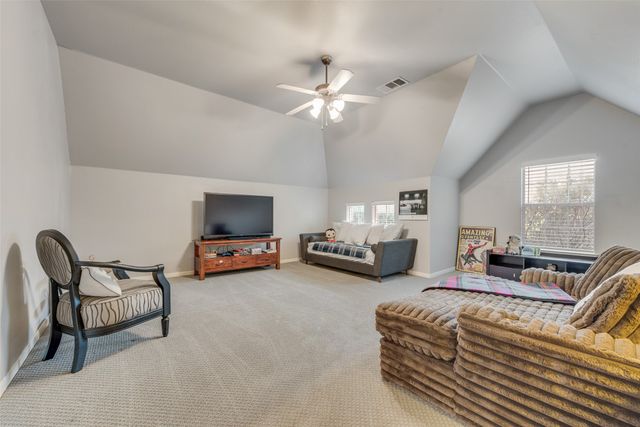 4304 Lone Oak Drive, Mansfield, TX 76063