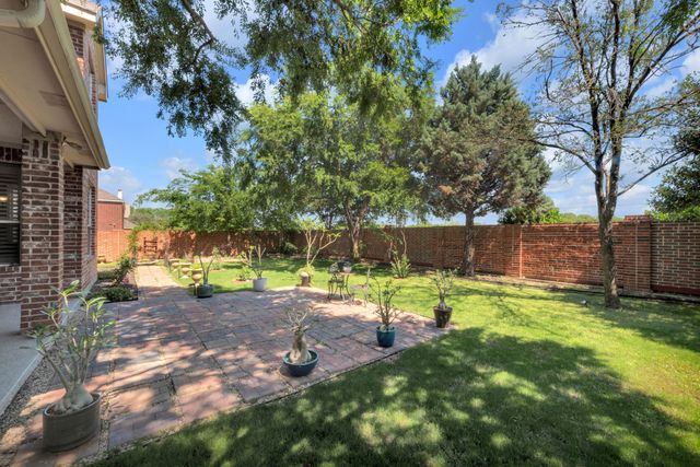 4304 Lone Oak Drive, Mansfield, TX 76063
