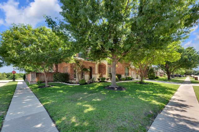4304 Lone Oak Drive, Mansfield, TX 76063