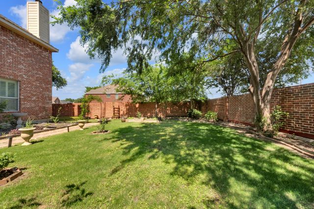 4304 Lone Oak Drive, Mansfield, TX 76063