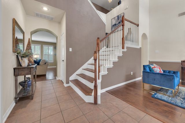 4304 Lone Oak Drive, Mansfield, TX 76063