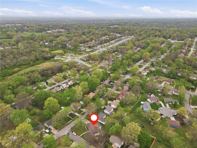 9009 Kentucky Avenue, Kansas City, MO 64138