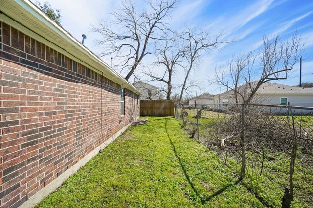 4636 Mayflower Street, Houston, TX 77033