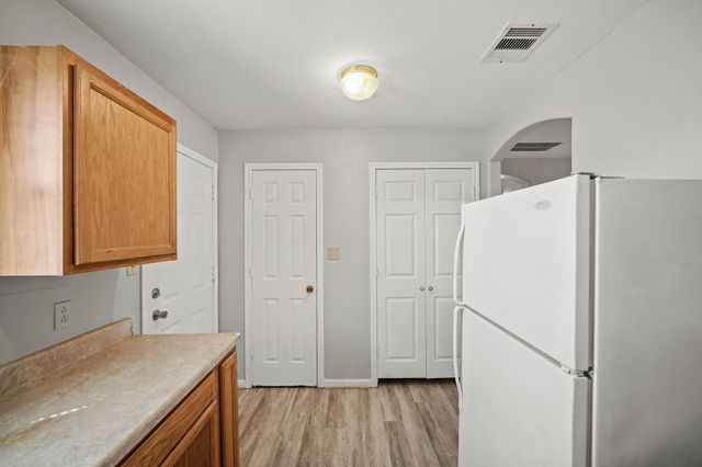 4636 Mayflower Street, Houston, TX 77033