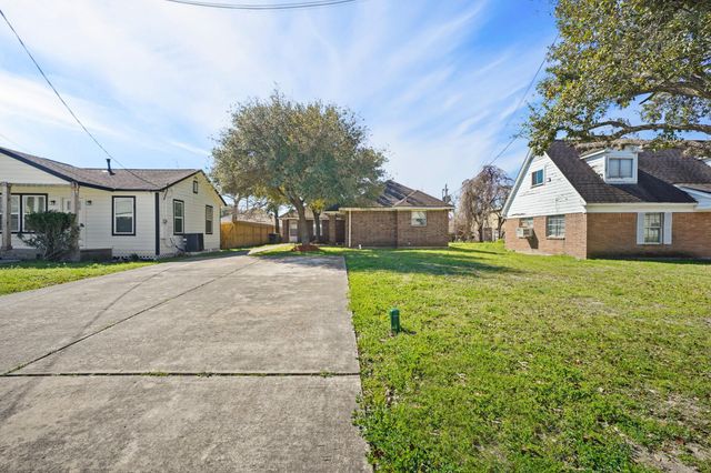 4636 Mayflower Street, Houston, TX 77033