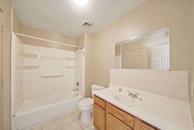 4636 Mayflower Street, Houston, TX 77033