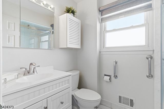 1701 79Th St, North Bergen Twp., NJ 07047