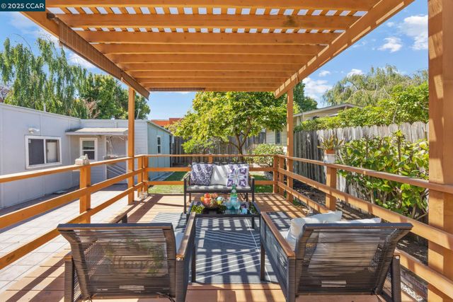 960 Ordway Street, Albany, CA 94706
