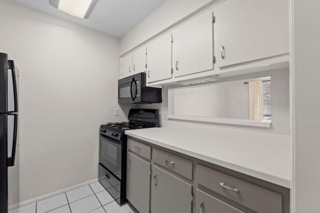 2425 Ashdale DR 51, Austin, TX 78757