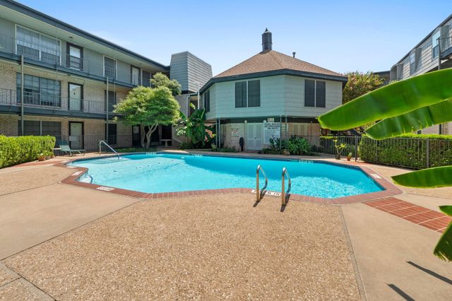 2425 Ashdale DR 51, Austin, TX 78757