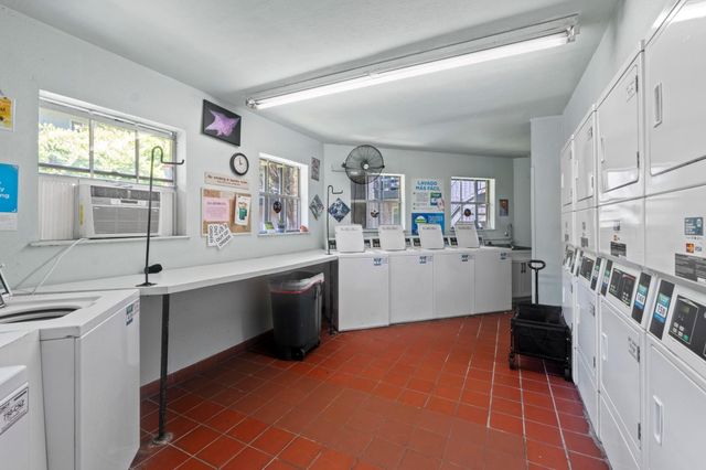 2425 Ashdale DR 51, Austin, TX 78757