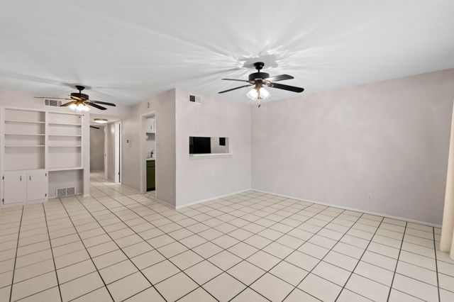 2425 Ashdale DR 51, Austin, TX 78757