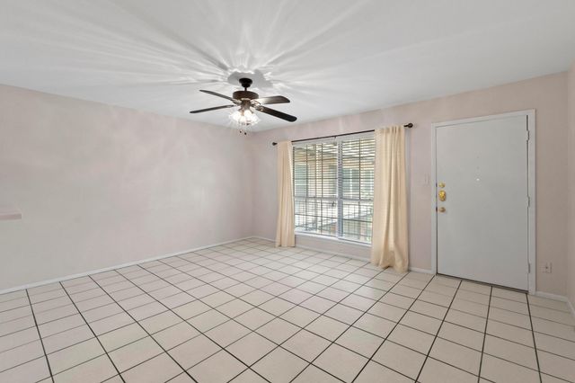 2425 Ashdale DR 51, Austin, TX 78757